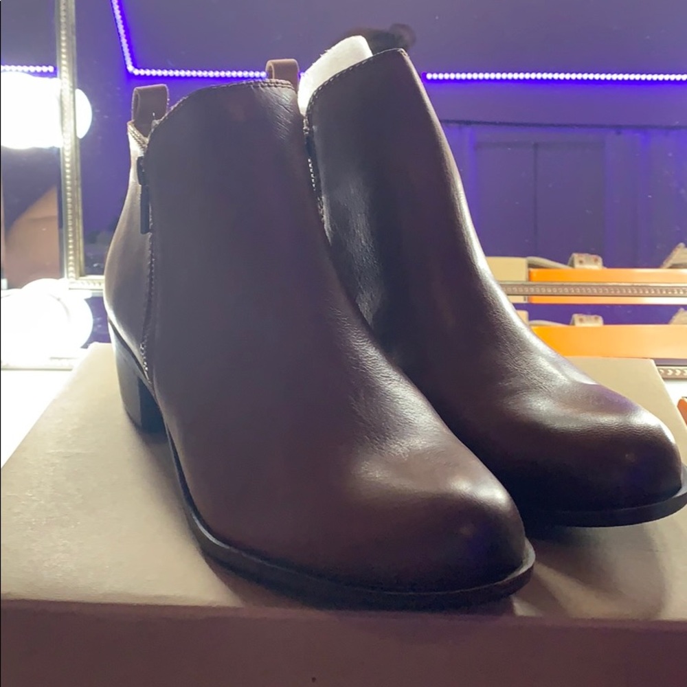 Lucky Brand Brown Leather Booties!